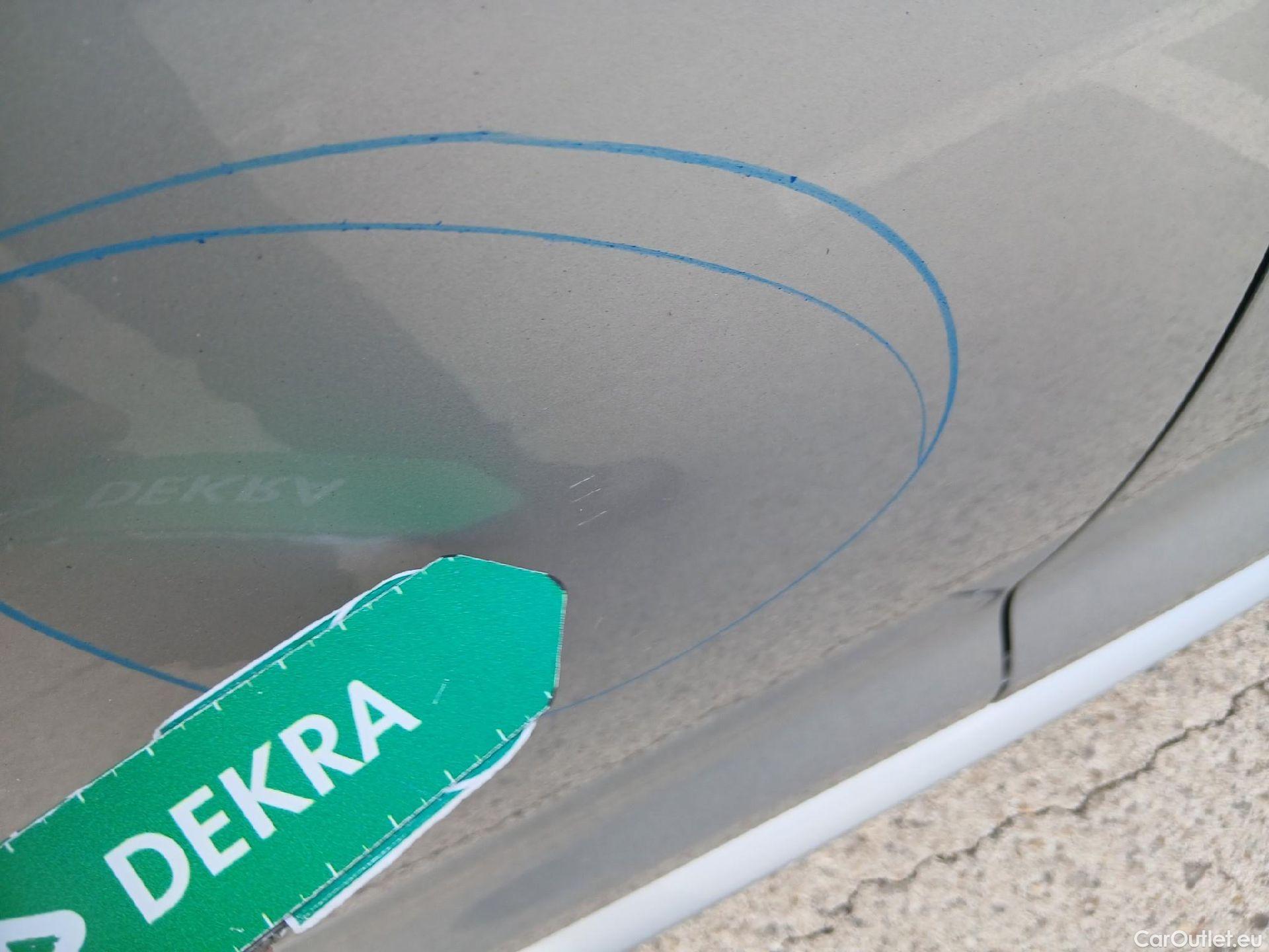  Toyota  Corolla TOYOTA  / 2019 / 5P / familiar 1.8 125H ACTIVE TECH E-CVT TOU SPORT #27