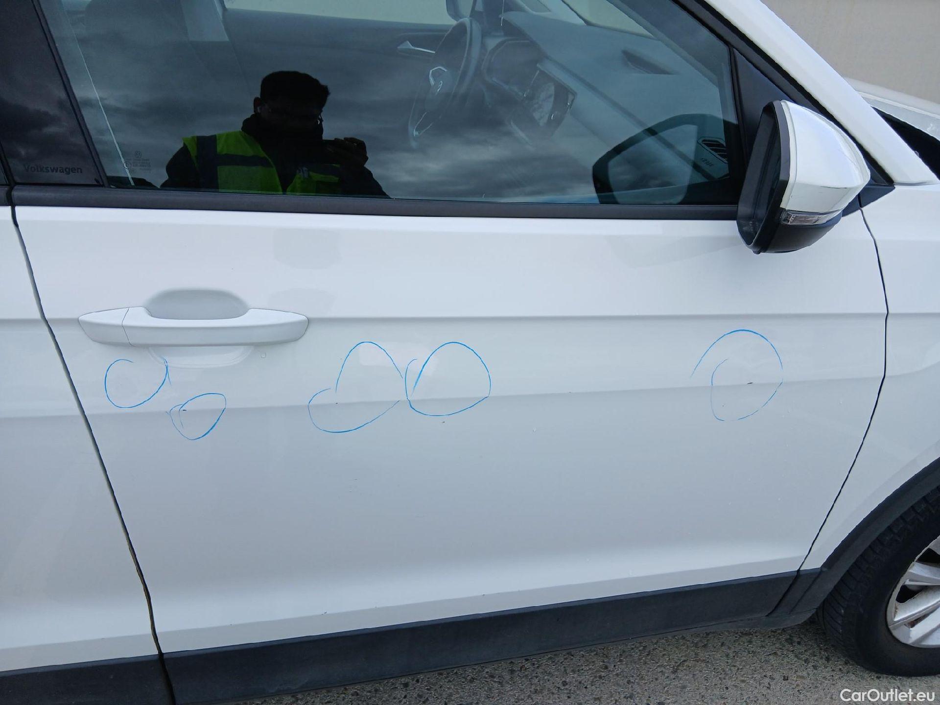  Volkswagen  T-CROSS VOLKSWAGEN  / 2018 / 5P / todoterreno Advance 1.0 TSI 81kW (110CV) DSG (AC3) #35