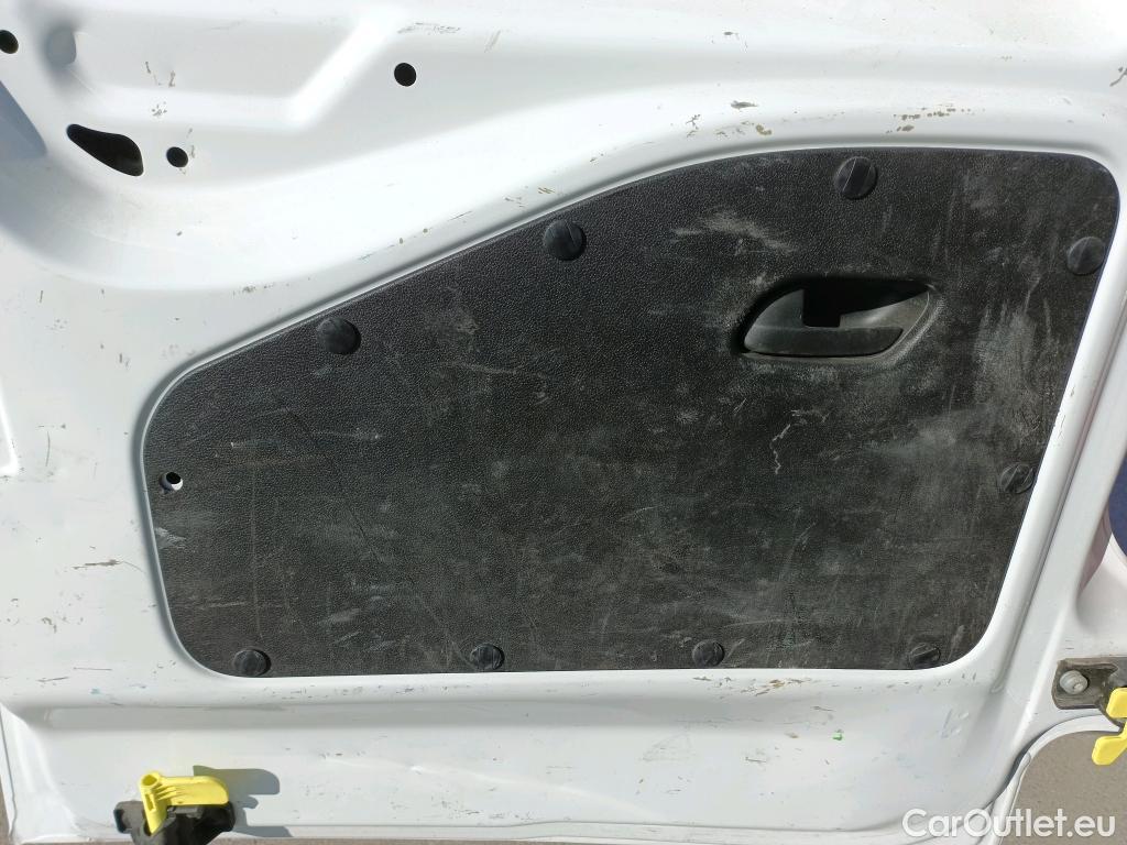  Citroen  Berlingo CITROEN  / 2018 / 4P / furgón derivado de turismo Talla M BlueHDi 100 #44