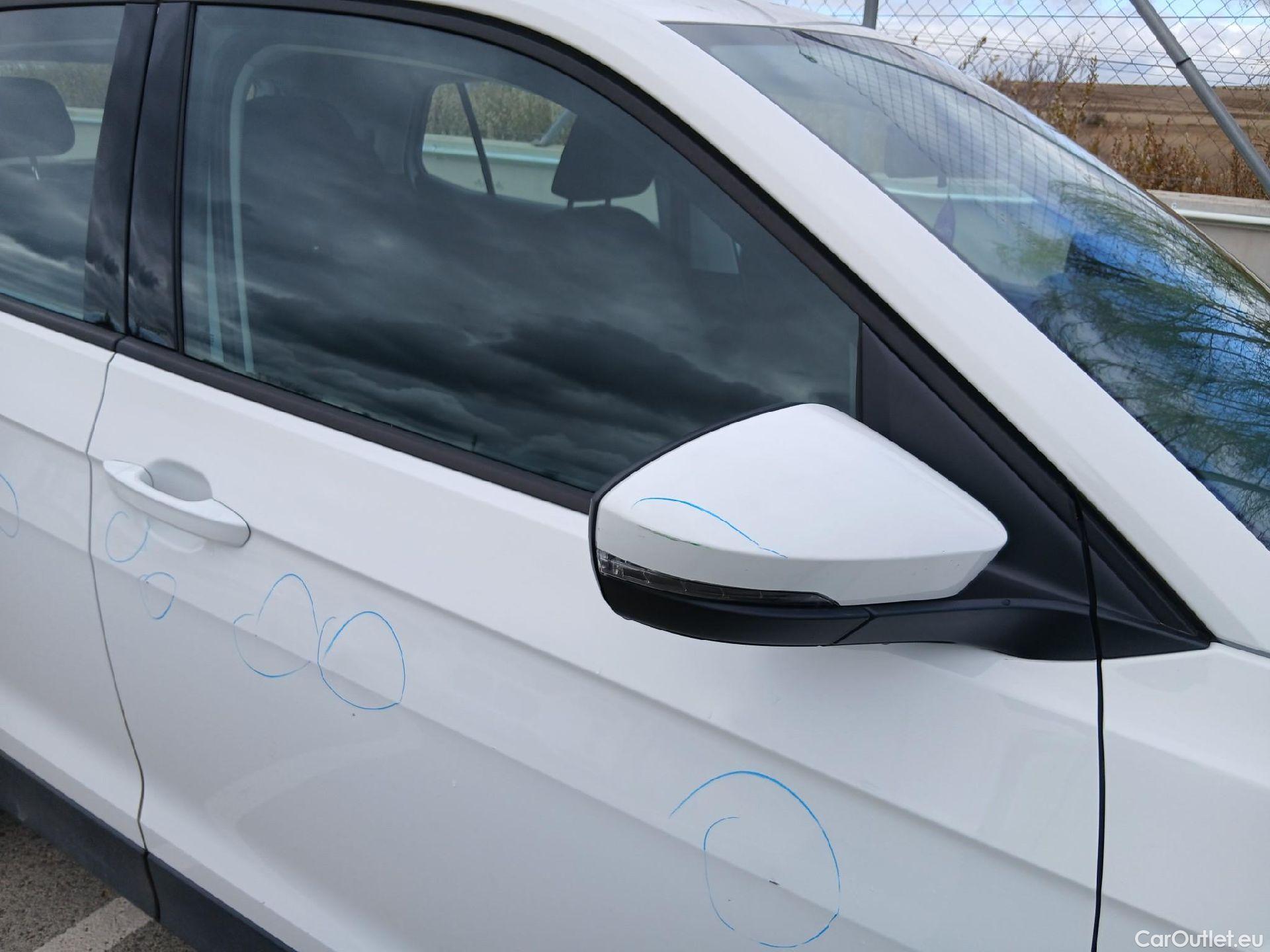  Volkswagen  T-CROSS VOLKSWAGEN  / 2018 / 5P / todoterreno Advance 1.0 TSI 81kW (110CV) DSG (AC3) #36