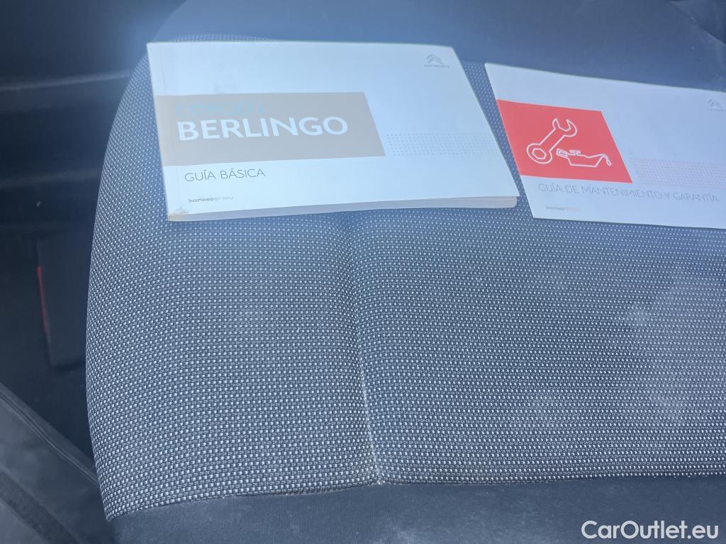  Citroen  Berlingo CITROEN  / 2018 / 4P / combi Talla M BlueHDi 100 LIVE (AC) #2