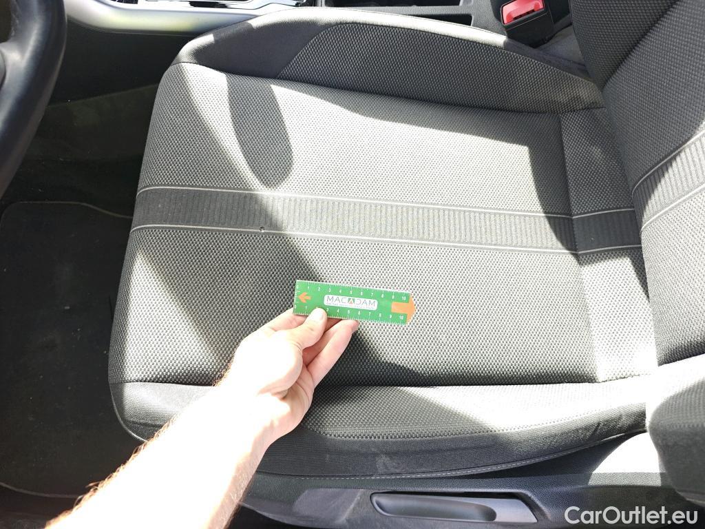  Volkswagen  T-ROC  Life 2.0 TDI 115CV MT6 E6d #5