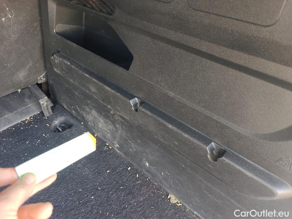  Citroen  Berlingo  Combi Shine Business M 1.5 BlueHDi 100CV MT6 E6d #19