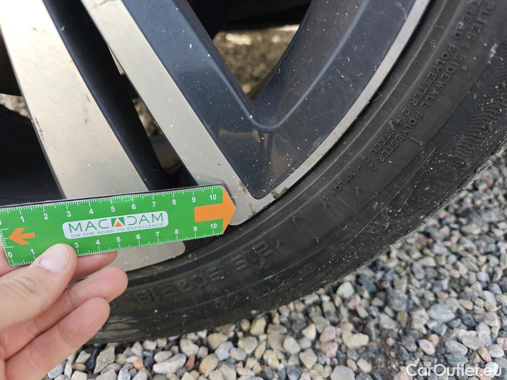  Volkswagen  T-ROC VOLKSWAGEN  / 2021 / 5P / todoterreno R-Line 1.5 TSI 110kW (150CV) #51