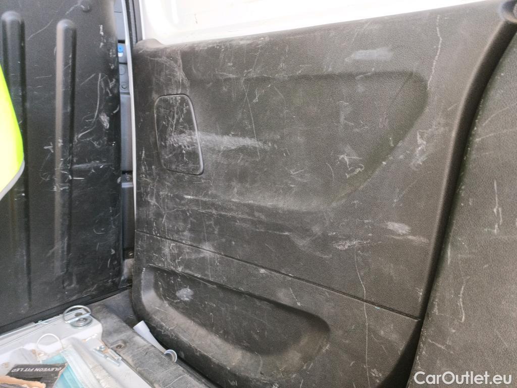  Citroen  Berlingo CITROEN  / 2018 / 4P / furgón derivado de turismo Talla M BlueHDi 100 #48