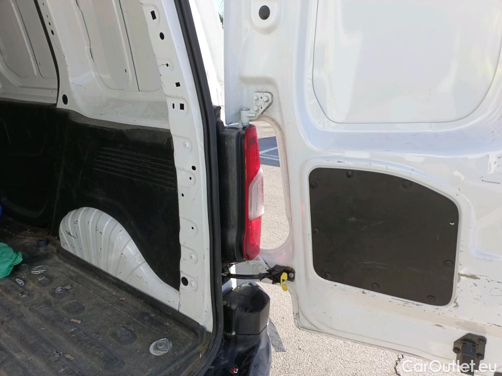  Citroen  Berlingo  Furgón Control M 1.5 BlueHDi 100CV MT6 E6d #19