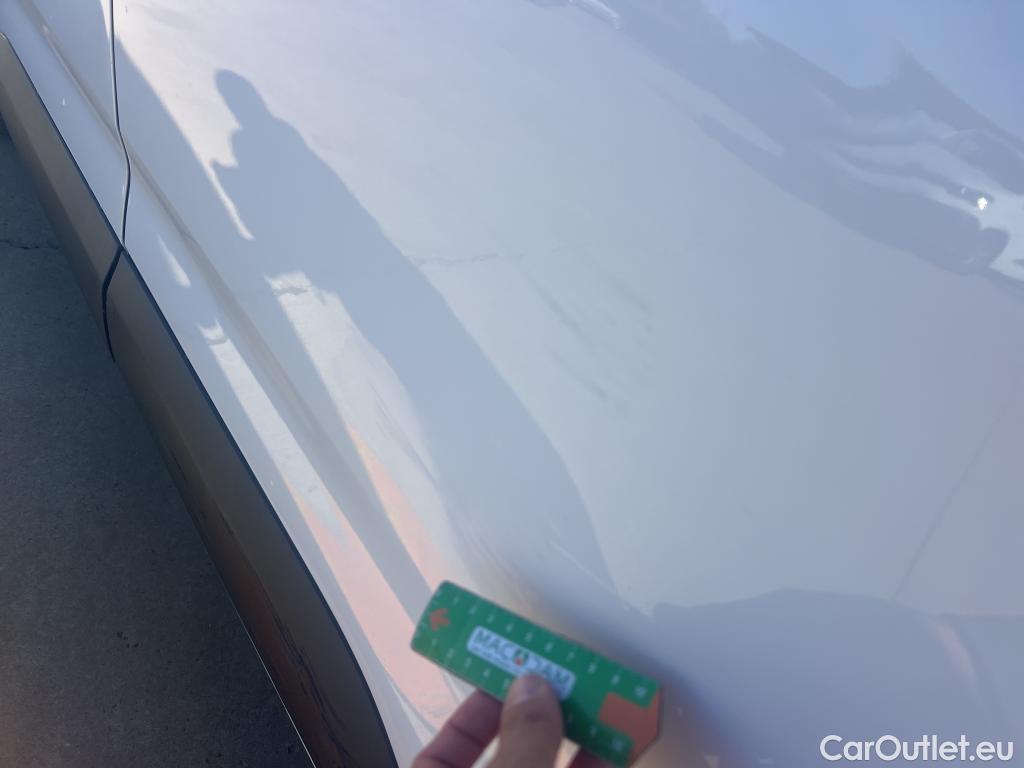  Citroen  Berlingo CITROEN  / 2018 / 4P / combi Talla M BlueHDi 100 LIVE (AC) #9