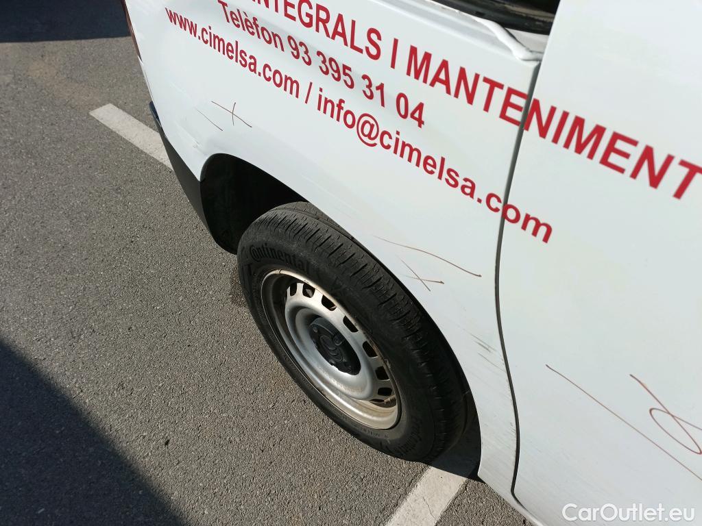  Citroen  Berlingo CITROEN  / 2018 / 4P / furgón derivado de turismo Talla M BlueHDi 100 #6