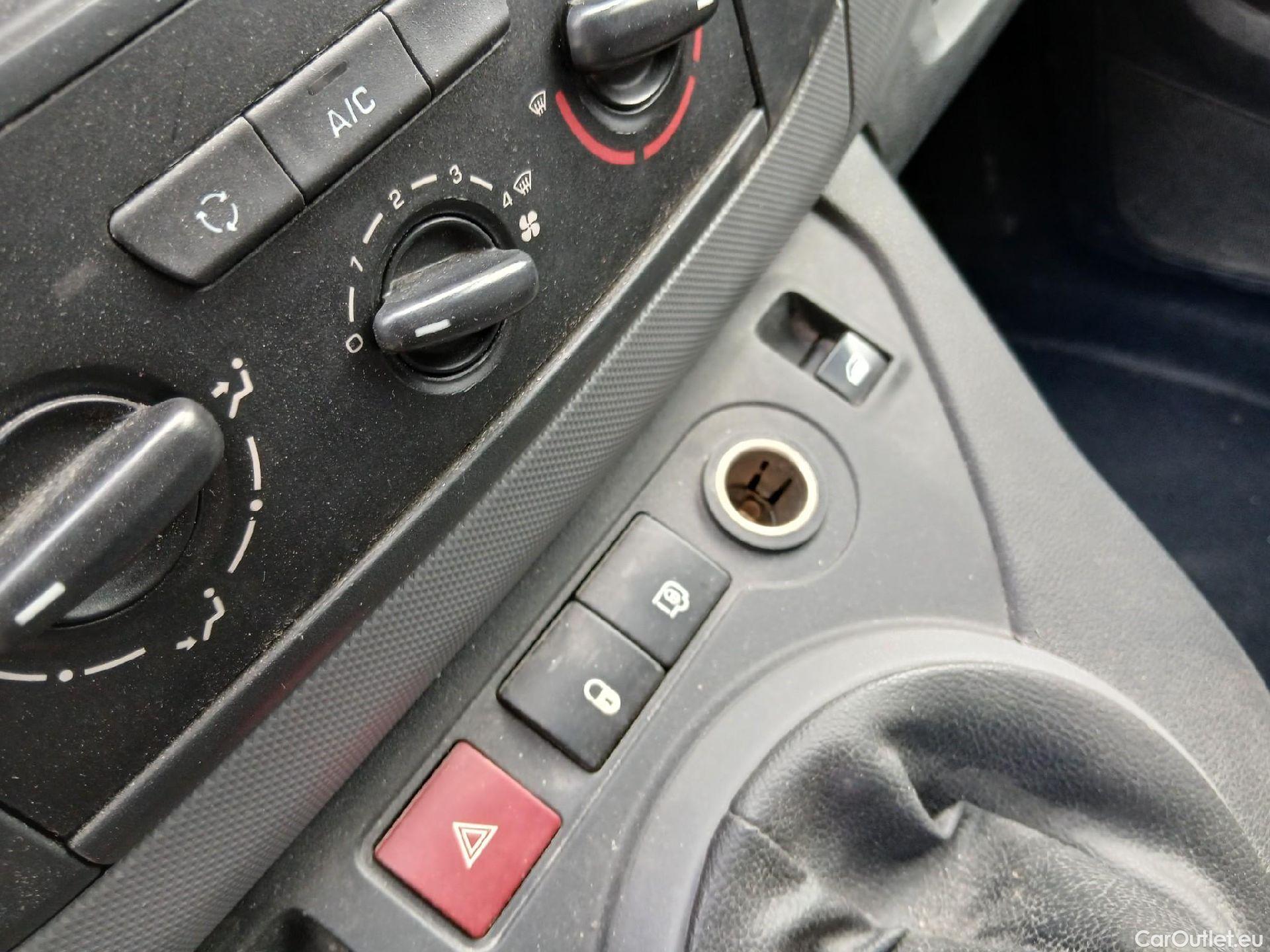  Citroen  Berlingo CITROEN  / 2015 / 3P / furgón derivado de turismo BlueHDi 74KW (100CV) #14