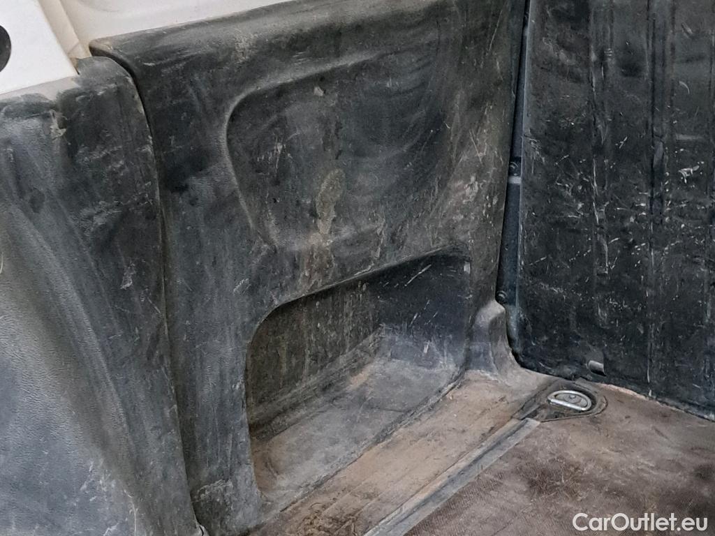  Citroen  Berlingo CITROEN  / 2018 / 3P / furgón derivado de turismo Talla M BlueHDi 100 WORKER #28