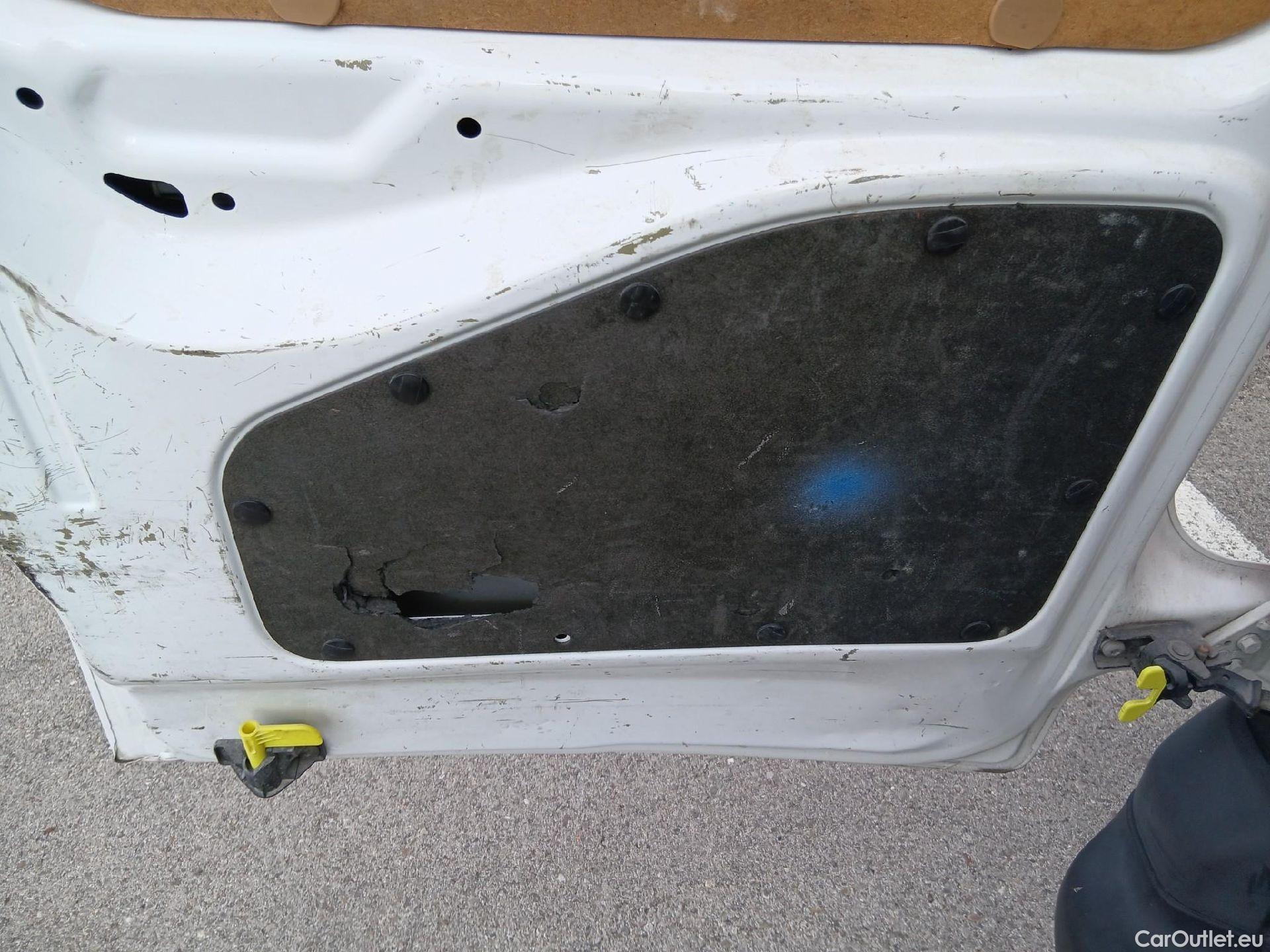  Citroen  Berlingo CITROEN  / 2015 / 3P / furgón derivado de turismo BlueHDi 74KW (100CV) #25