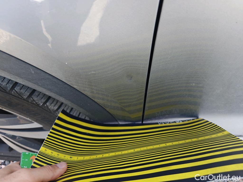  Volkswagen  T-ROC VOLKSWAGEN  / 2021 / 5P / todoterreno R-Line 1.5 TSI 110kW (150CV) #4