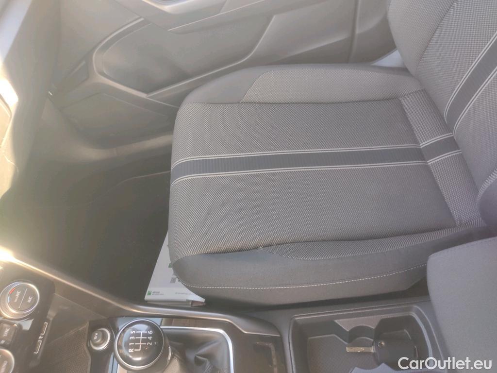  Volkswagen  T-ROC VOLKSWAGEN  / 2017 / 5P / todoterreno Advance 1.0 TSI 85kW (115CV) #4