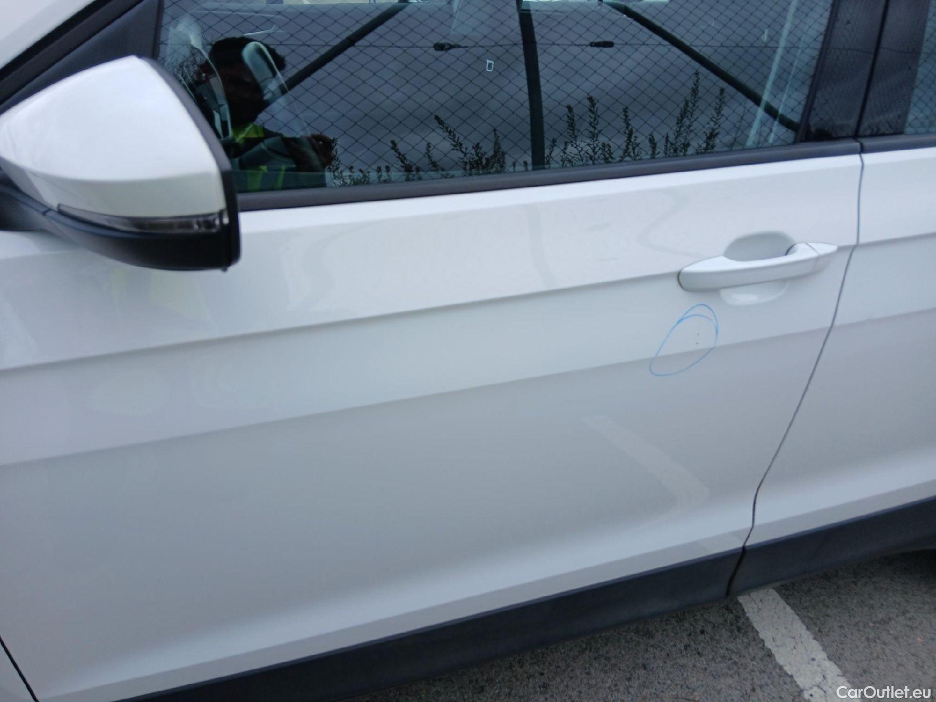  Volkswagen  T-CROSS VOLKSWAGEN  / 2018 / 5P / todoterreno Advance 1.0 TSI 81kW (110CV) DSG (AC3) #21