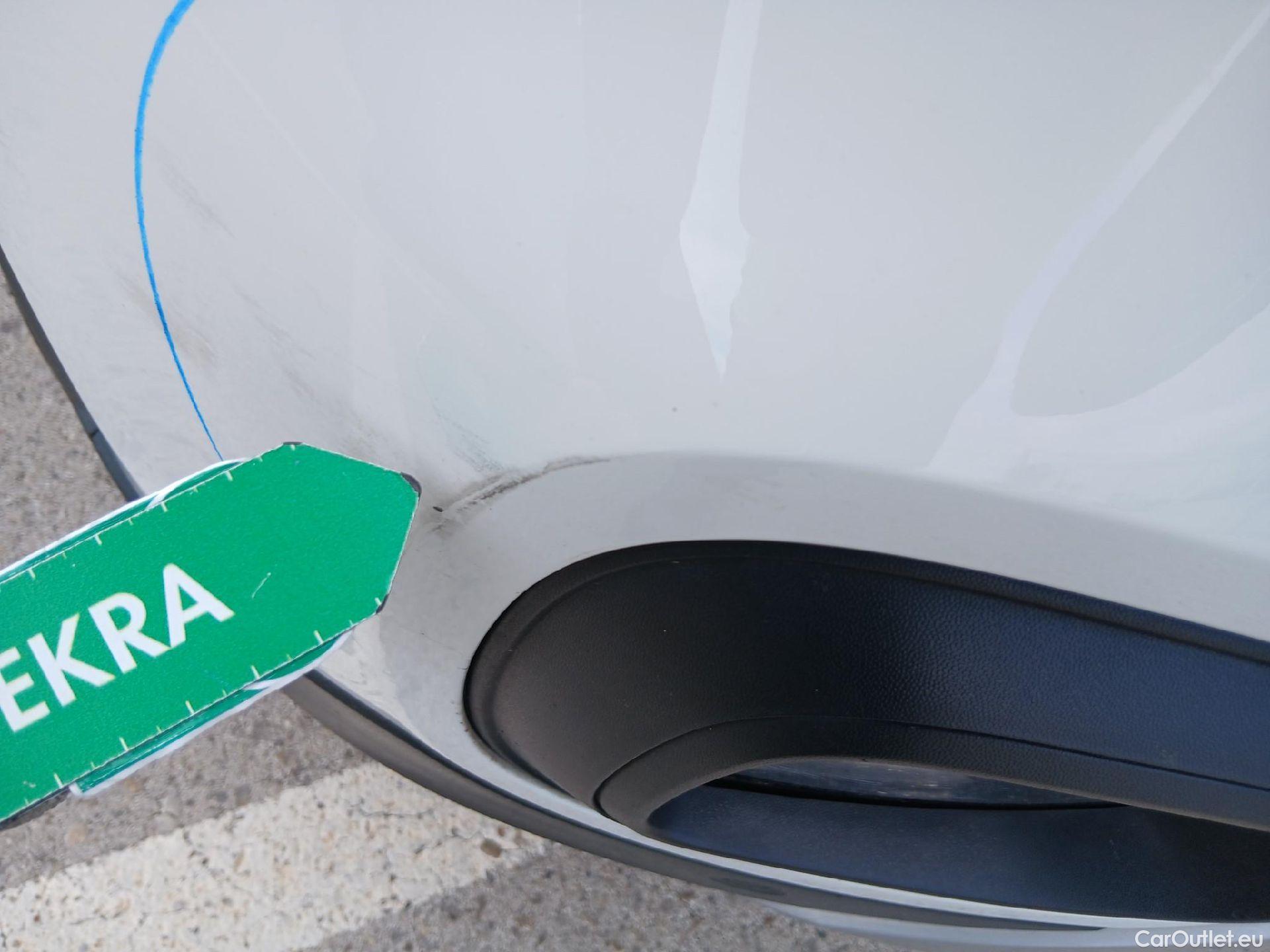  Volkswagen  T-CROSS VOLKSWAGEN  / 2018 / 5P / todoterreno Advance 1.0 TSI 81kW (110CV) DSG (AC3) #15