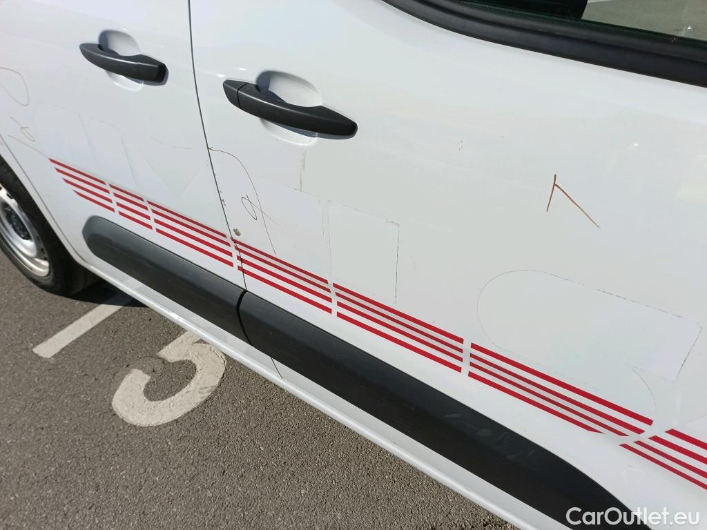  Citroen  Berlingo CITROEN  / 2018 / 4P / furgón derivado de turismo Talla M BlueHDi 100 #20