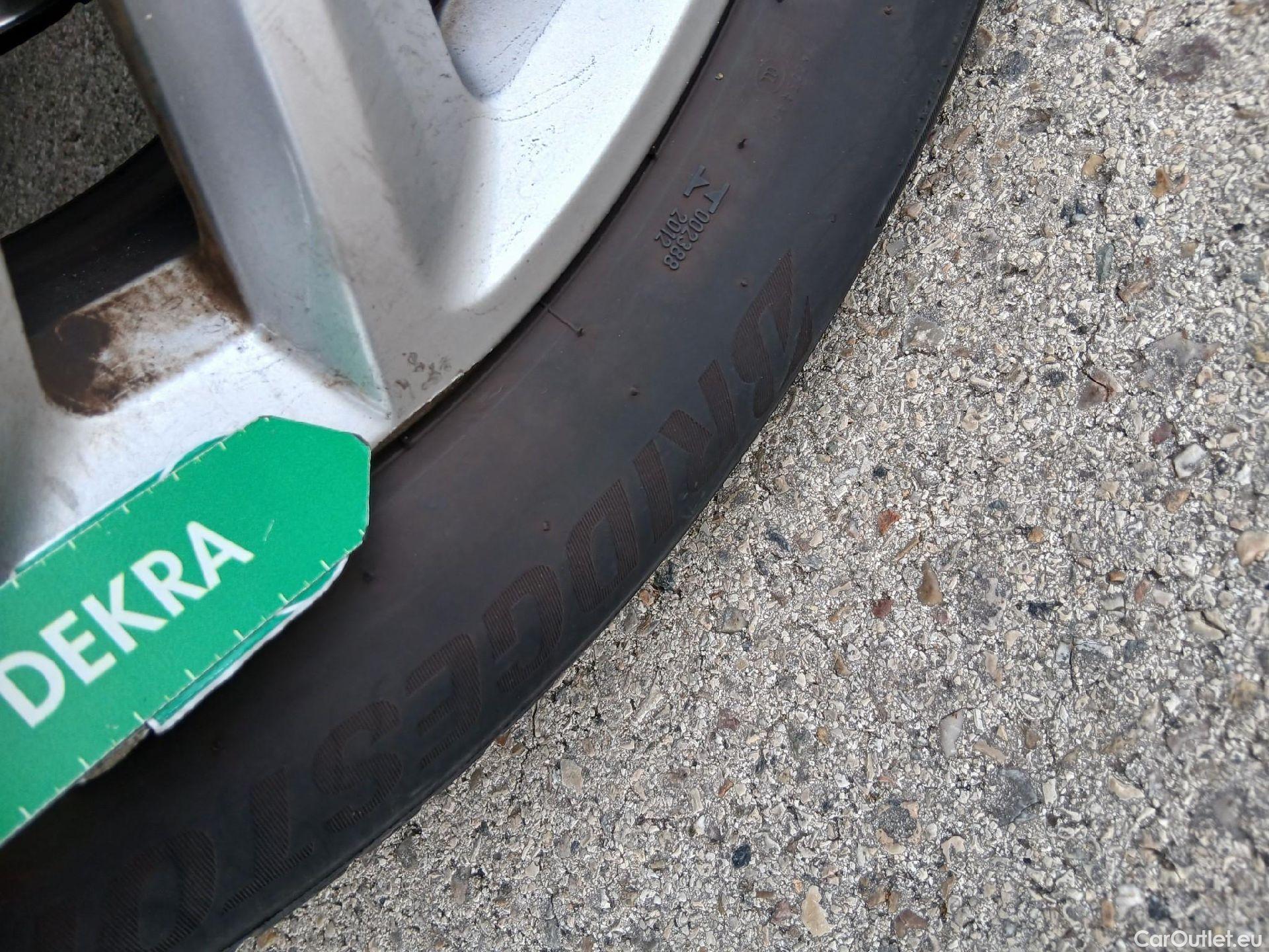  Volkswagen  T-CROSS VOLKSWAGEN  / 2018 / 5P / todoterreno Advance 1.0 TSI 81kW (110CV) DSG (AC3) #12