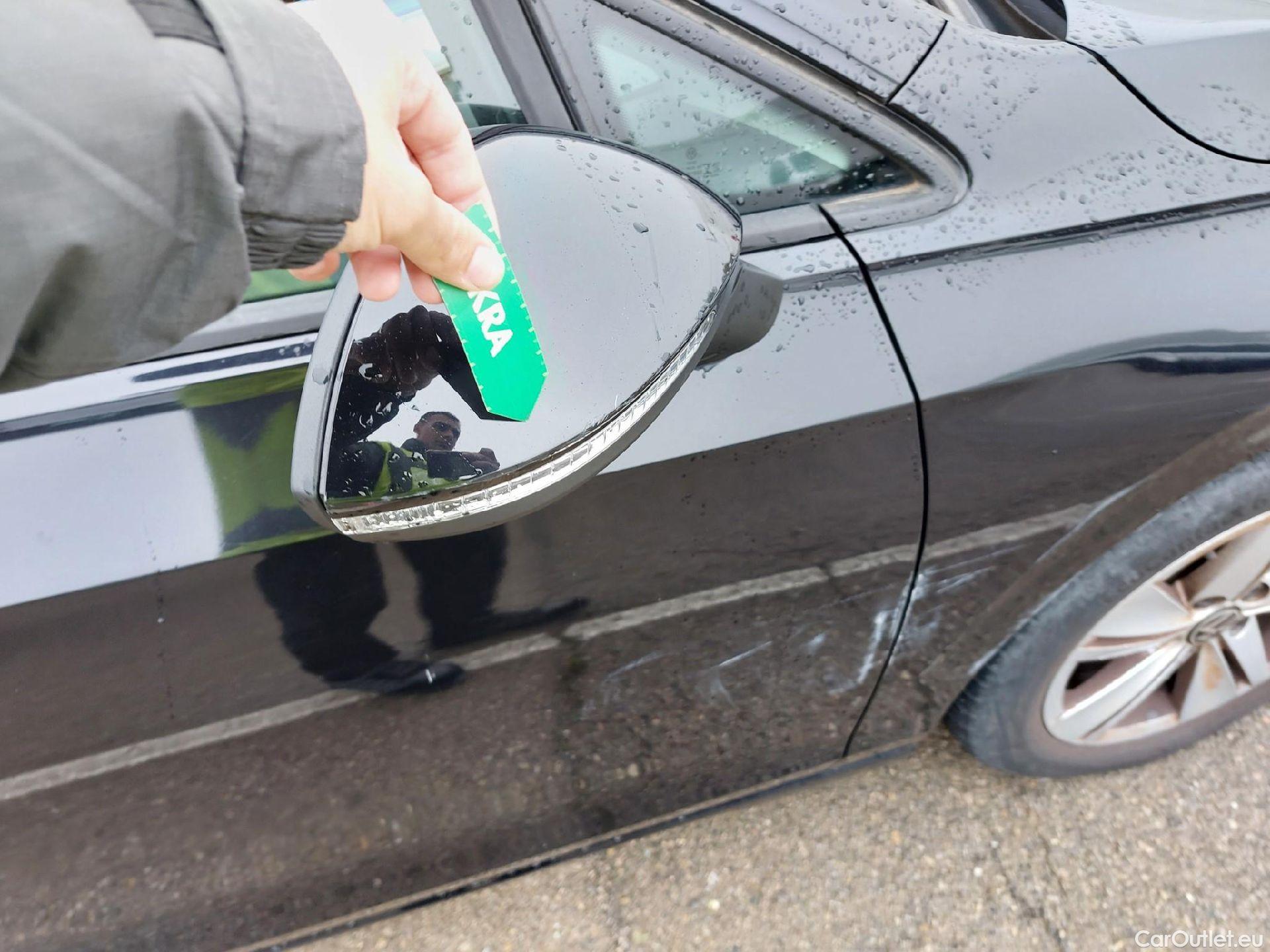  Volkswagen  Golf  VIII Lim. Life 2.0 TDI 115CV MT6 E6dT #9