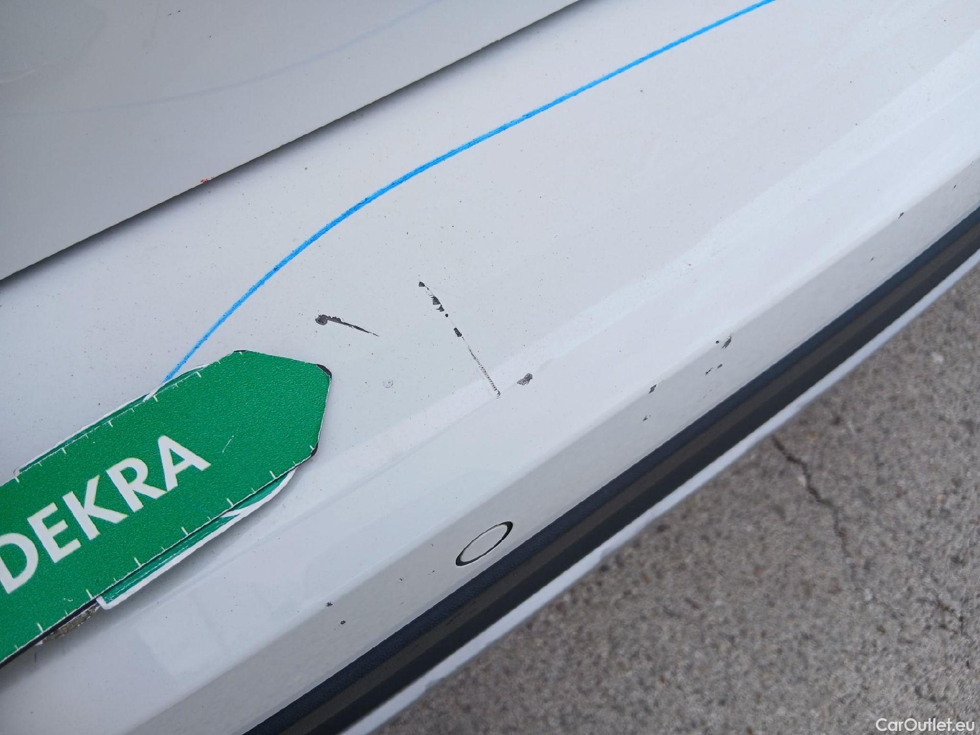  Volkswagen  T-CROSS VOLKSWAGEN  / 2018 / 5P / todoterreno Advance 1.0 TSI 81kW (110CV) DSG (AC3) #24