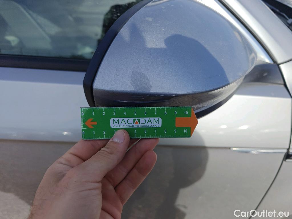  Volkswagen  T-ROC VOLKSWAGEN  / 2021 / 5P / todoterreno R-Line 1.5 TSI 110kW (150CV) #42