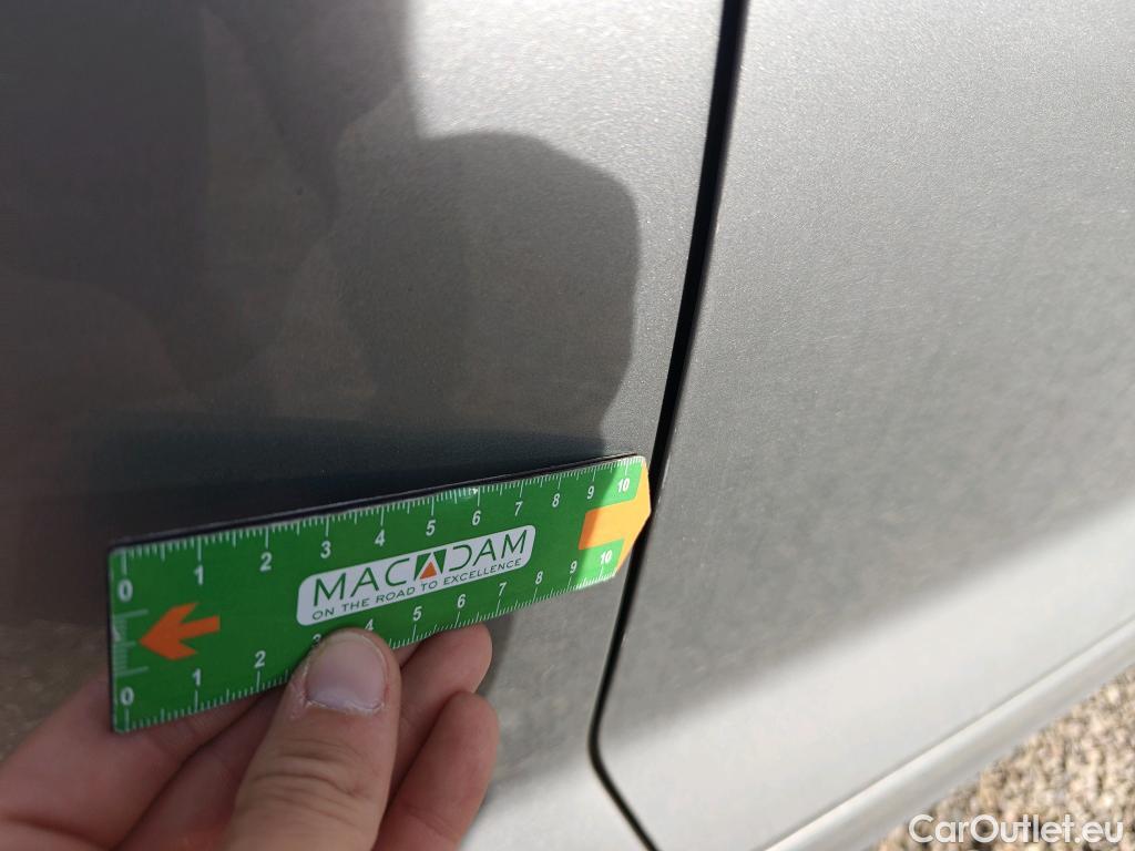  Volkswagen  T-ROC VOLKSWAGEN  / 2021 / 5P / todoterreno R-Line 1.5 TSI 110kW (150CV) #10