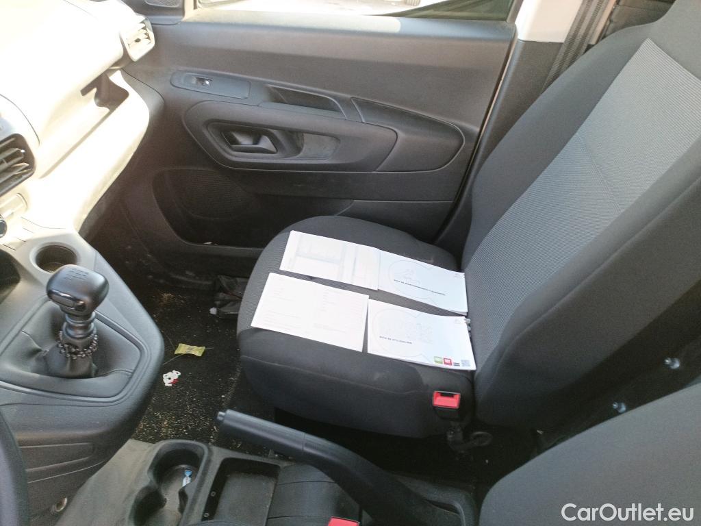  Citroen  Berlingo CITROEN  / 2018 / 4P / furgón derivado de turismo Talla M BlueHDi 100 #29