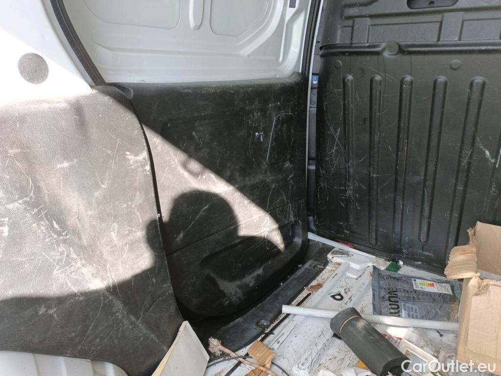  Citroen  Berlingo CITROEN  / 2018 / 4P / furgón derivado de turismo Talla M BlueHDi 100 #45