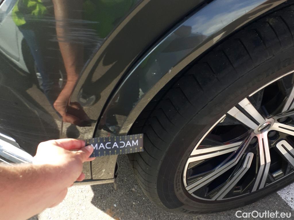  Volvo  XC90 VOLVO  / 2019 / 5P / todoterreno 2.0 T8 AWD Recharge Inscription Auto #31