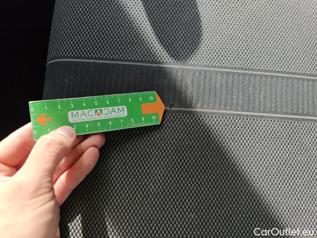  Volkswagen  T-ROC  Life 2.0 TDI 115CV MT6 E6d #6