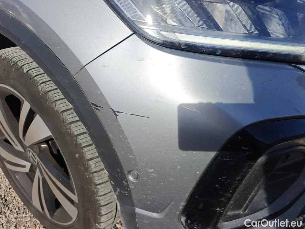  Volkswagen  T-ROC VOLKSWAGEN  / 2021 / 5P / todoterreno R-Line 1.5 TSI 110kW (150CV) #33