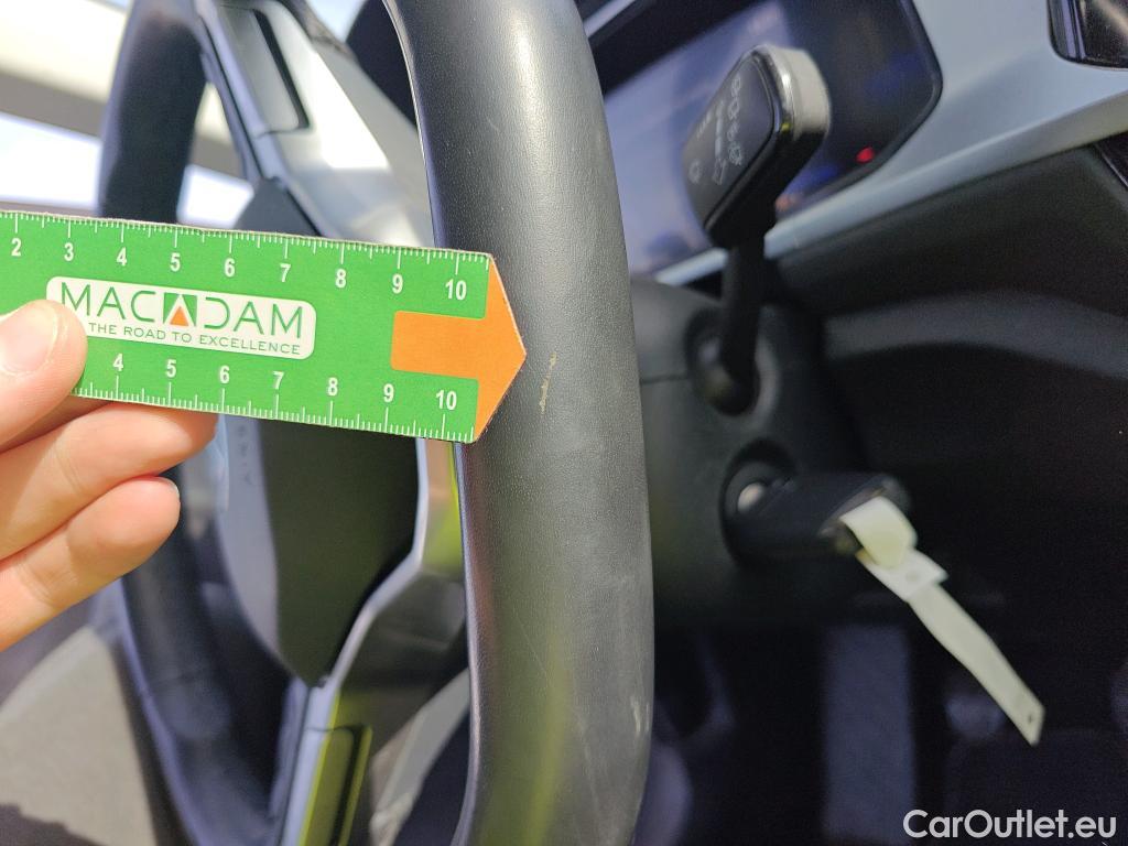  Volkswagen  T-ROC  Life 2.0 TDI 115CV MT6 E6d #20