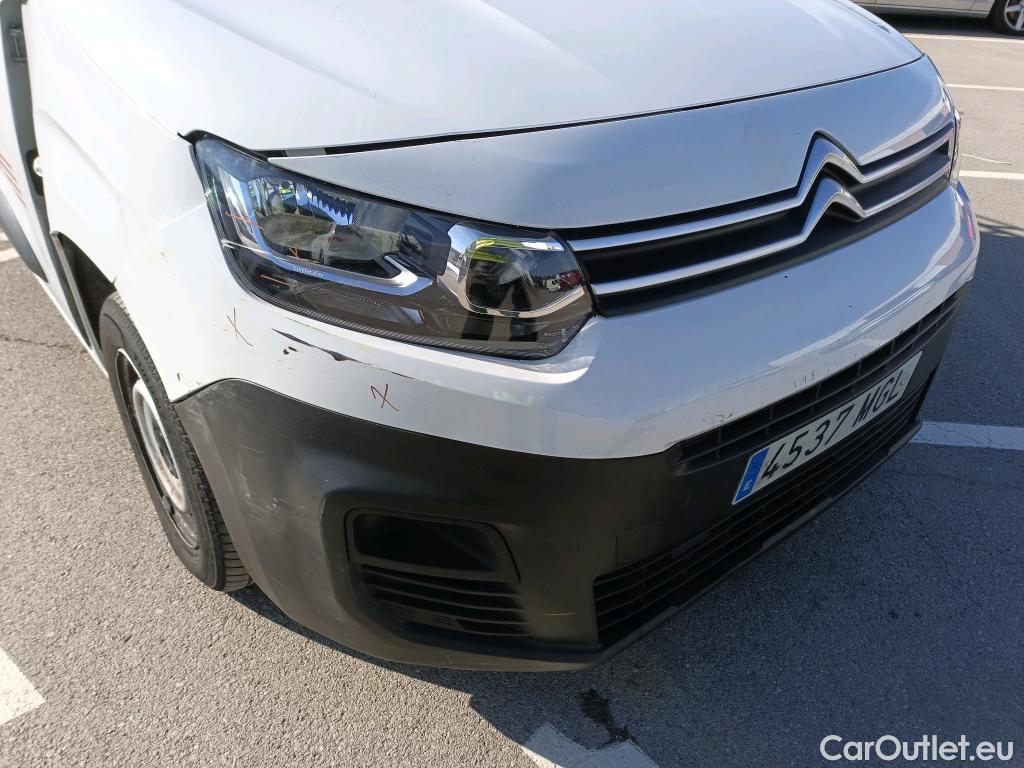  Citroen  Berlingo CITROEN  / 2018 / 4P / furgón derivado de turismo Talla M BlueHDi 100 #30