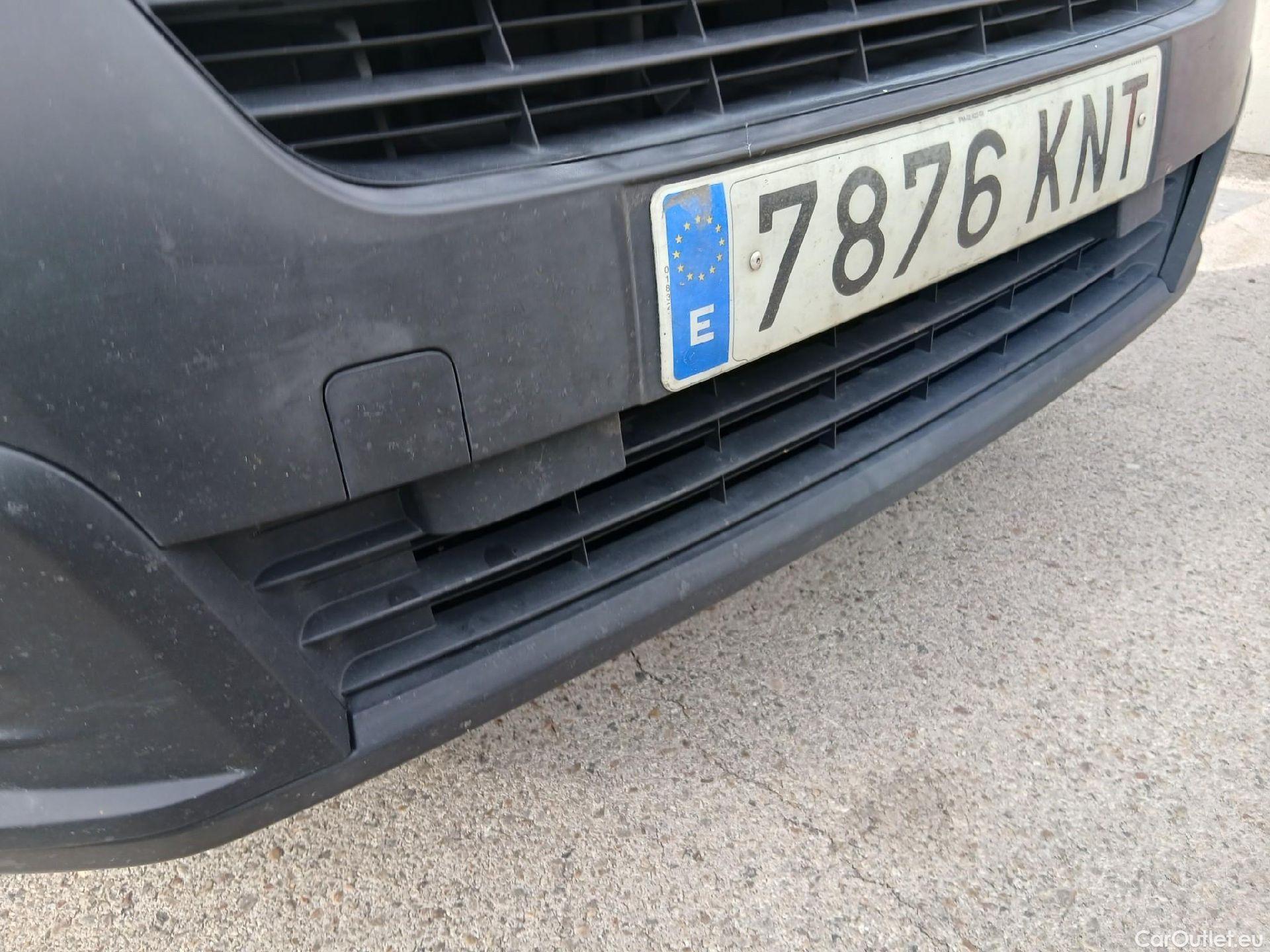  Citroen  Berlingo CITROEN  / 2015 / 3P / furgón derivado de turismo BlueHDi 74KW (100CV) #2