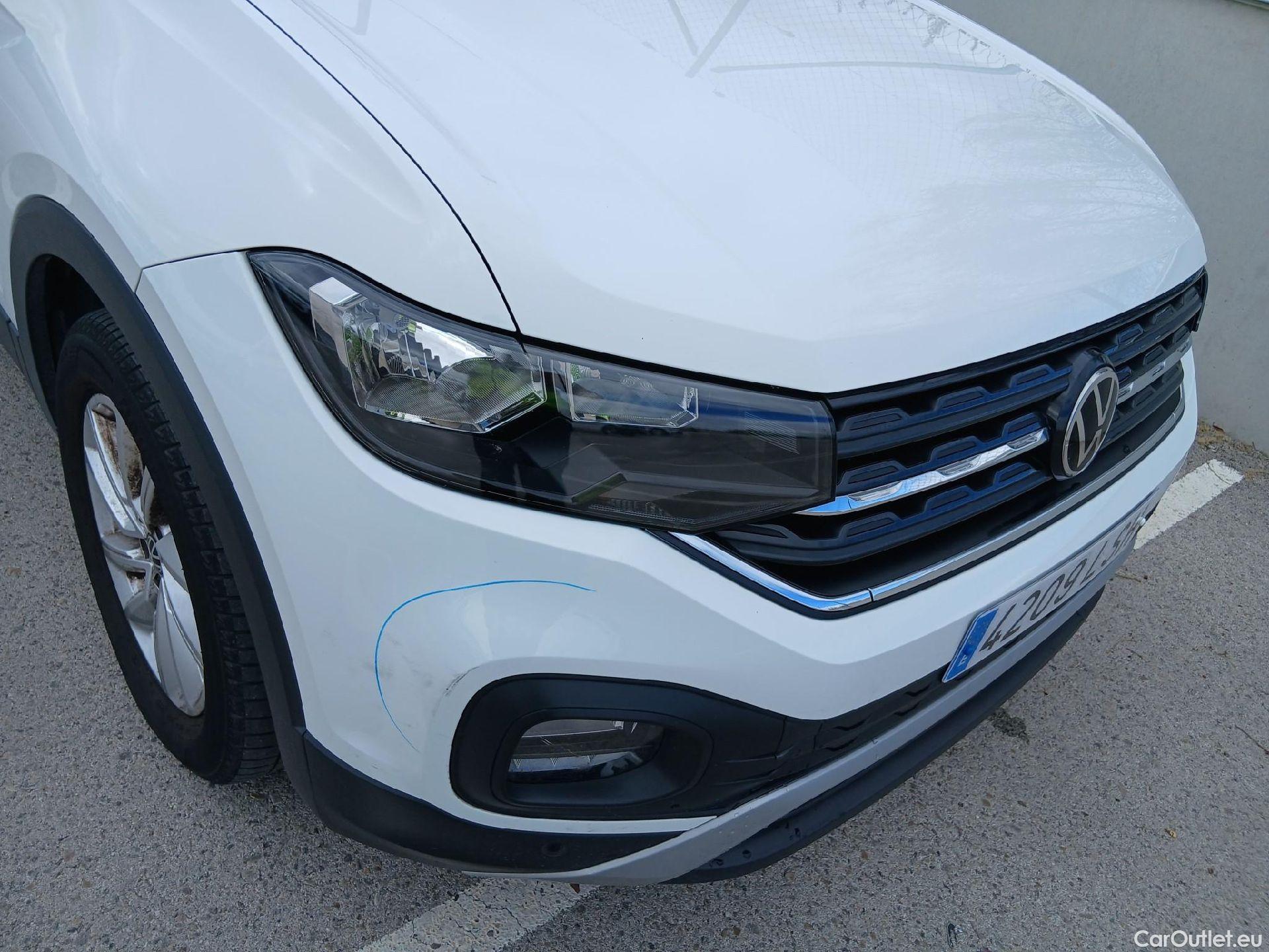  Volkswagen  T-CROSS VOLKSWAGEN  / 2018 / 5P / todoterreno Advance 1.0 TSI 81kW (110CV) DSG (AC3) #14