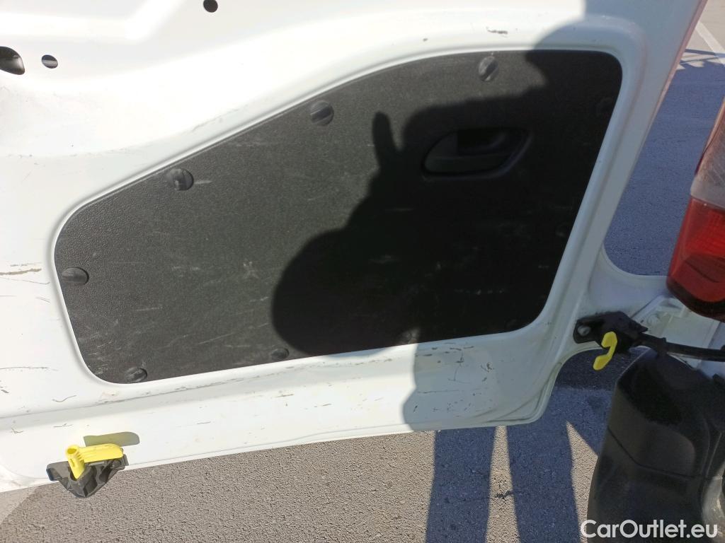  Citroen  Berlingo  Furgón Control M 1.5 BlueHDi 100CV MT6 E6d #40