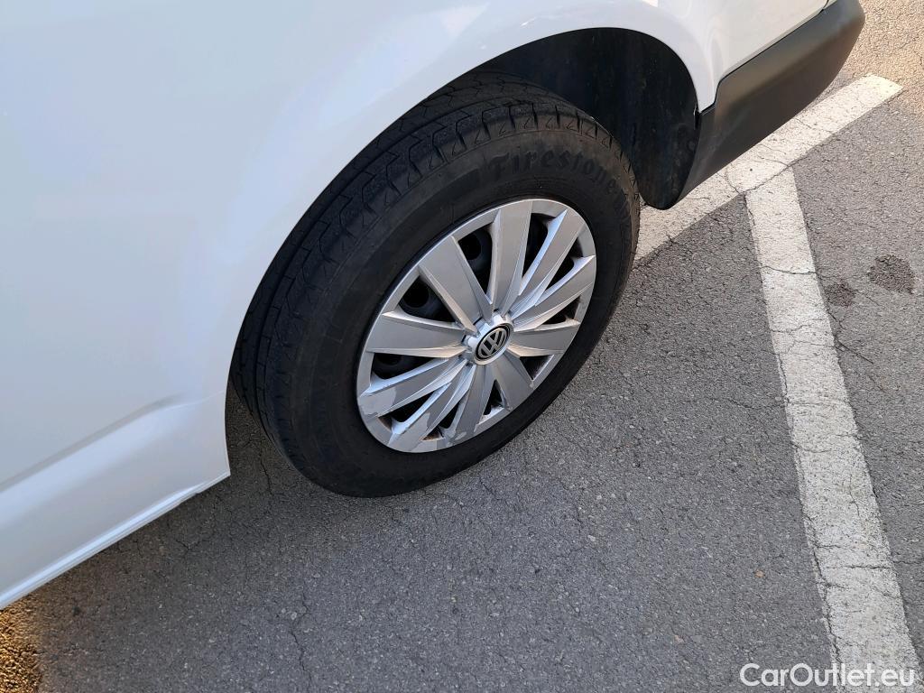  Volkswagen  Transporter VOLKSWAGEN  / 2015 / 4P / furgón Business Corto TN 2.0TDI 75kW(102CV) BMT #19