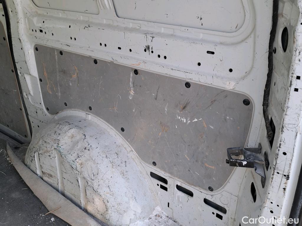  Mercedes  Vito  Tourer 109/110/111/114 CDI FWD Larga (447.703) 1.7 100CV MT6 E6dT #38