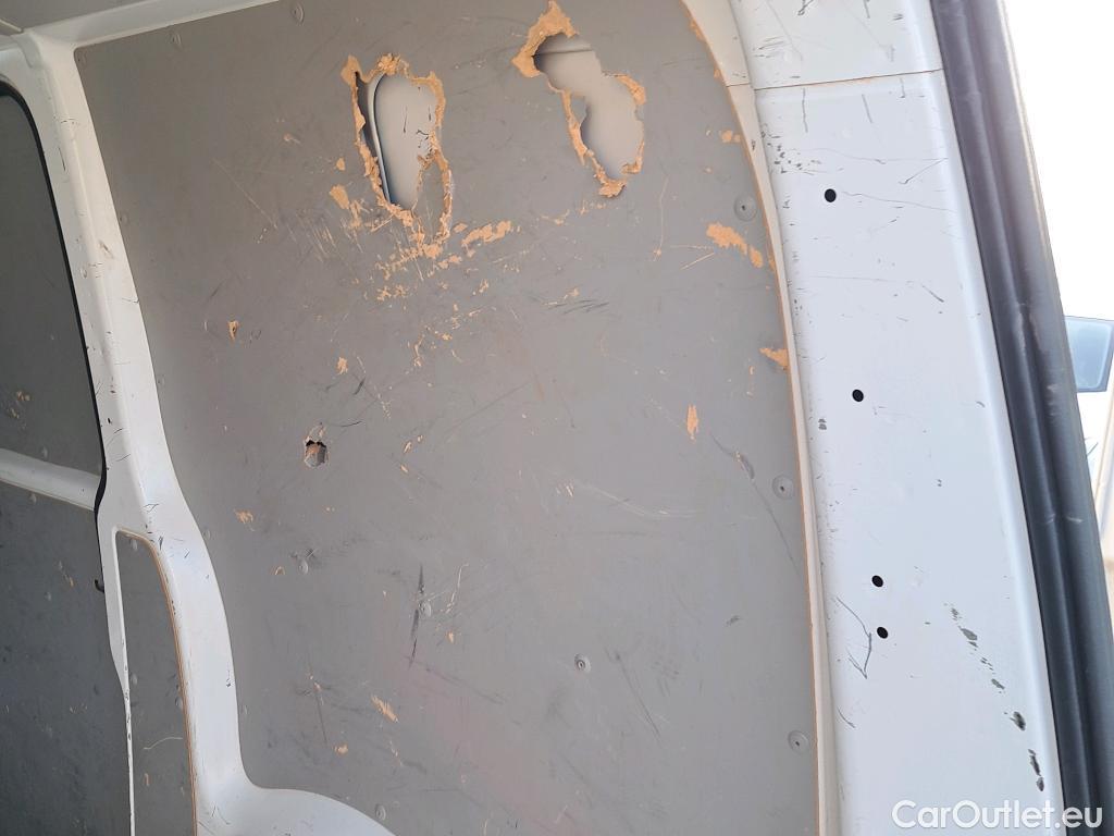  Volkswagen  Transporter VOLKSWAGEN  / 2015 / 4P / furgón Business Corto TN 2.0TDI 75kW(102CV) BMT #7