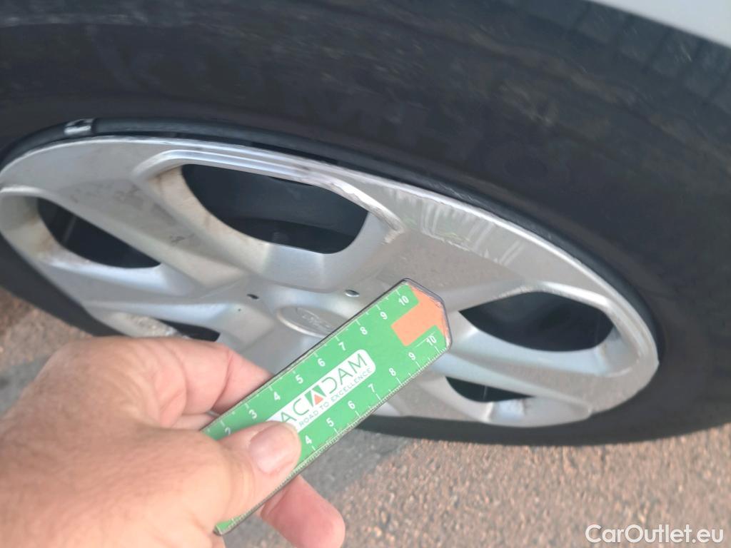  Ford  Transit FORD  Courier/2014/4P/furgón der.turis Van 1.5 TDCi 56kW Trend #27