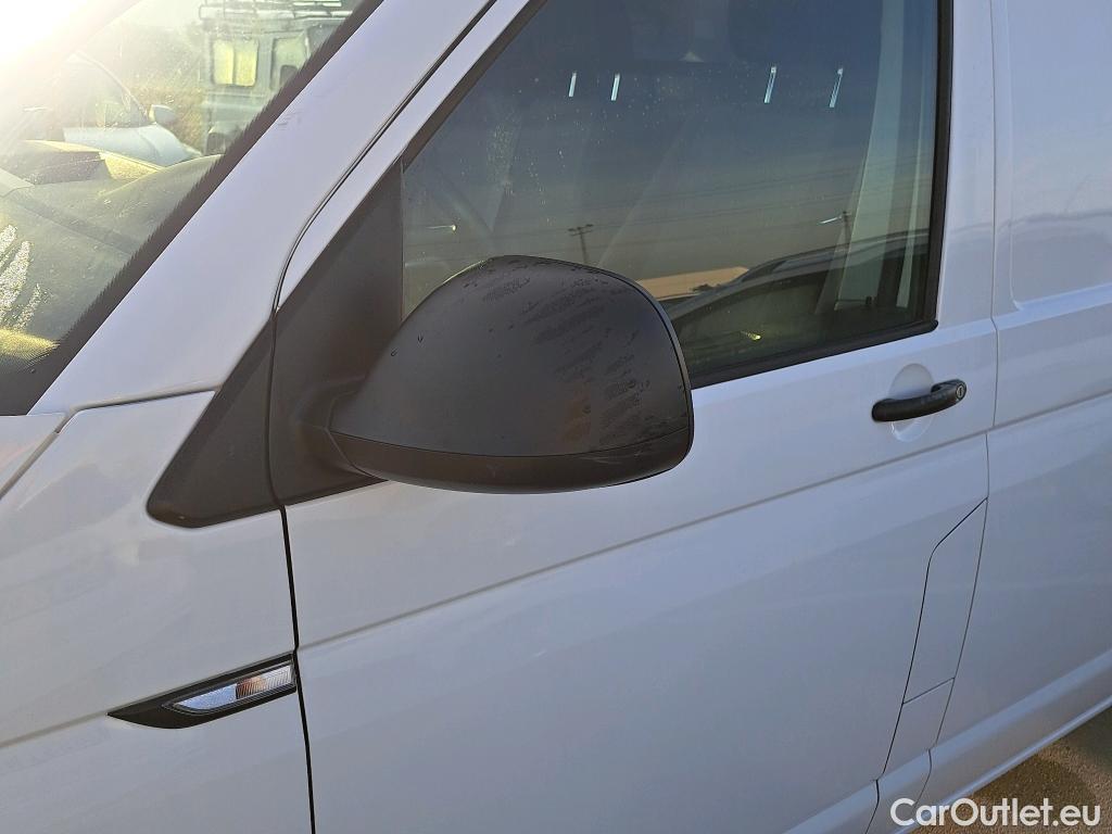  Volkswagen  Transporter VOLKSWAGEN  / 2015 / 4P / furgón Business Corto TN 2.0TDI 75kW(102CV) BMT #25