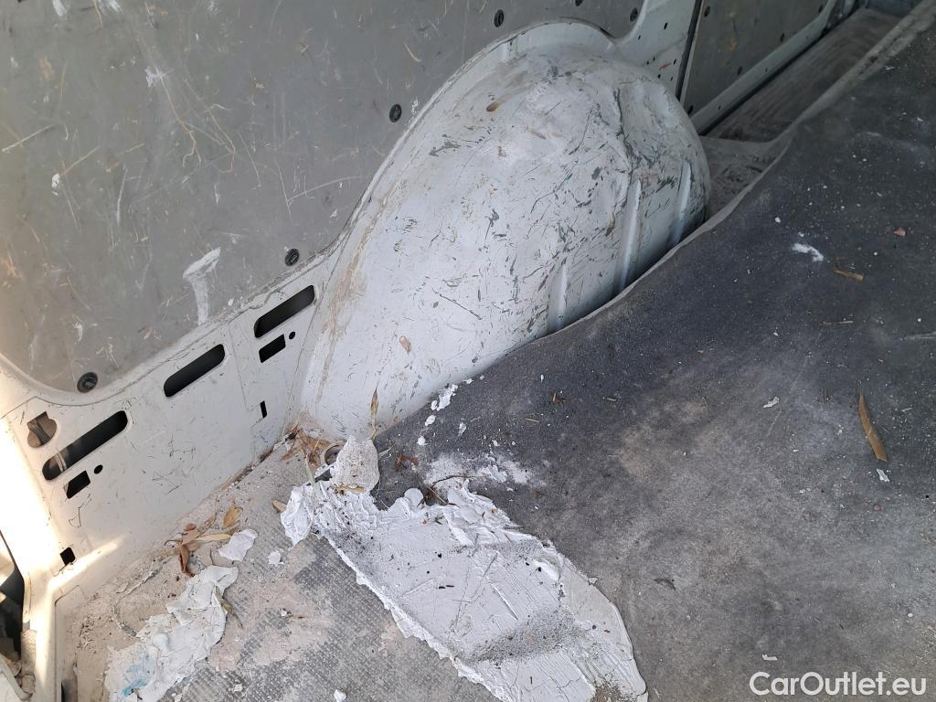  Mercedes  Vito  Tourer 109/110/111/114 CDI FWD Larga (447.703) 1.7 100CV MT6 E6dT #9