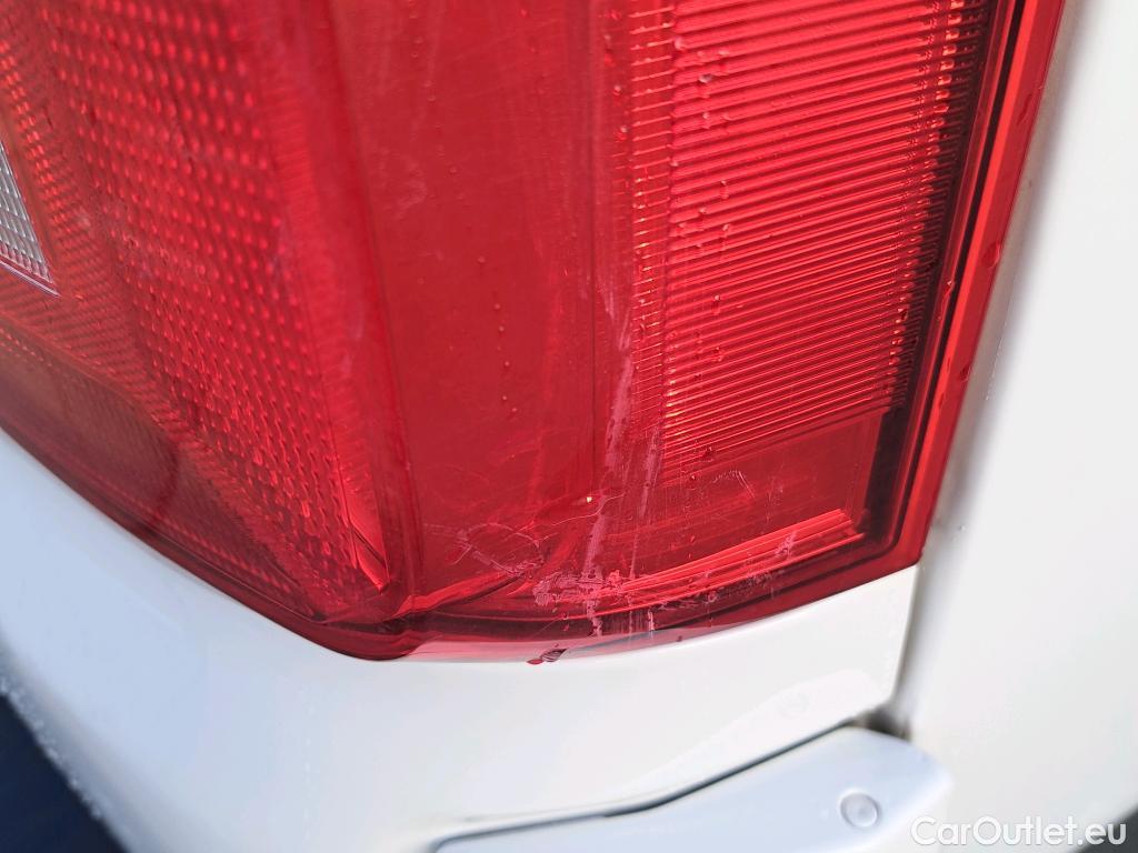  Volkswagen  Transporter VOLKSWAGEN  / 2015 / 4P / furgón Business Corto TN 2.0TDI 75kW(102CV) BMT #28