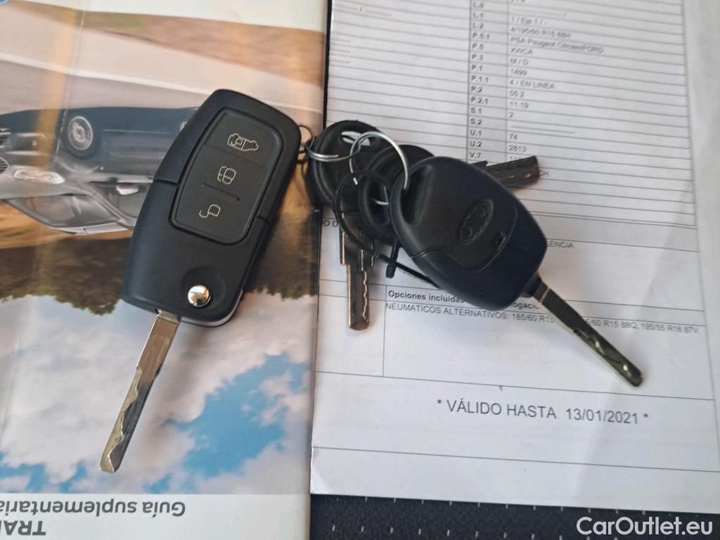  Ford  Transit FORD  Courier/2014/4P/furgón der.turis Van 1.5 TDCi 56kW Trend #19