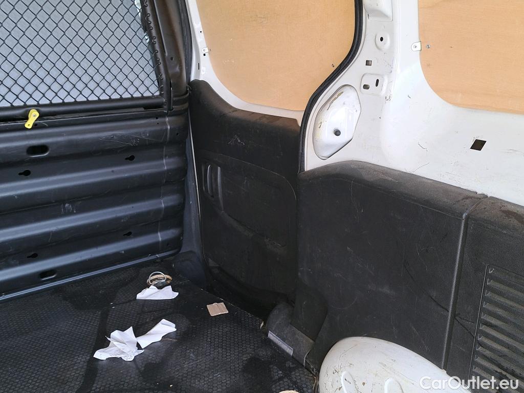  Peugeot  Partner PEUGEOT  VU 4p 2G furgón derivado de Furgón Confort PackL2 BlueHDi 73KW (100) #28