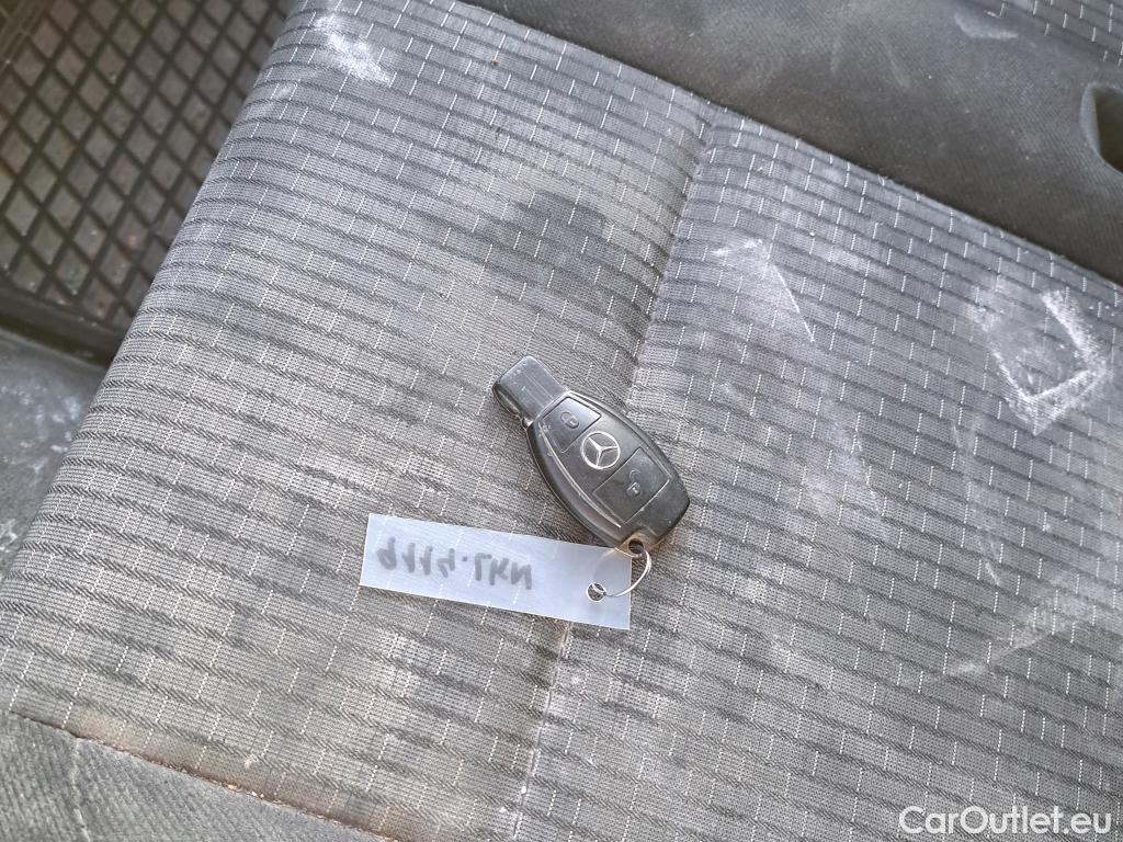  Mercedes  Vito  Tourer 109/110/111/114 CDI FWD Larga (447.703) 1.7 100CV MT6 E6dT #44