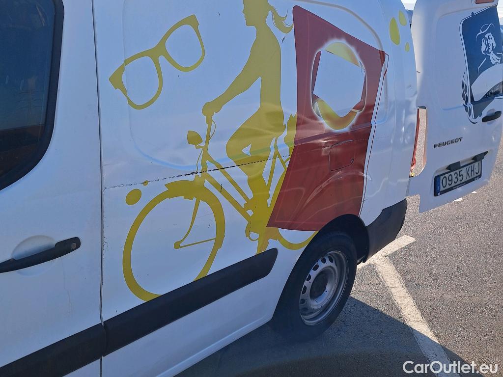  Peugeot  Partner PEUGEOT  VU 4p 2G furgón derivado de Furgón Confort PackL2 BlueHDi 73KW (100) #1