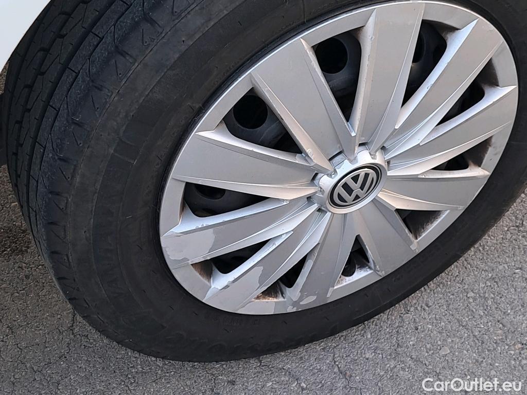  Volkswagen  Transporter VOLKSWAGEN  / 2015 / 4P / furgón Business Corto TN 2.0TDI 75kW(102CV) BMT #20