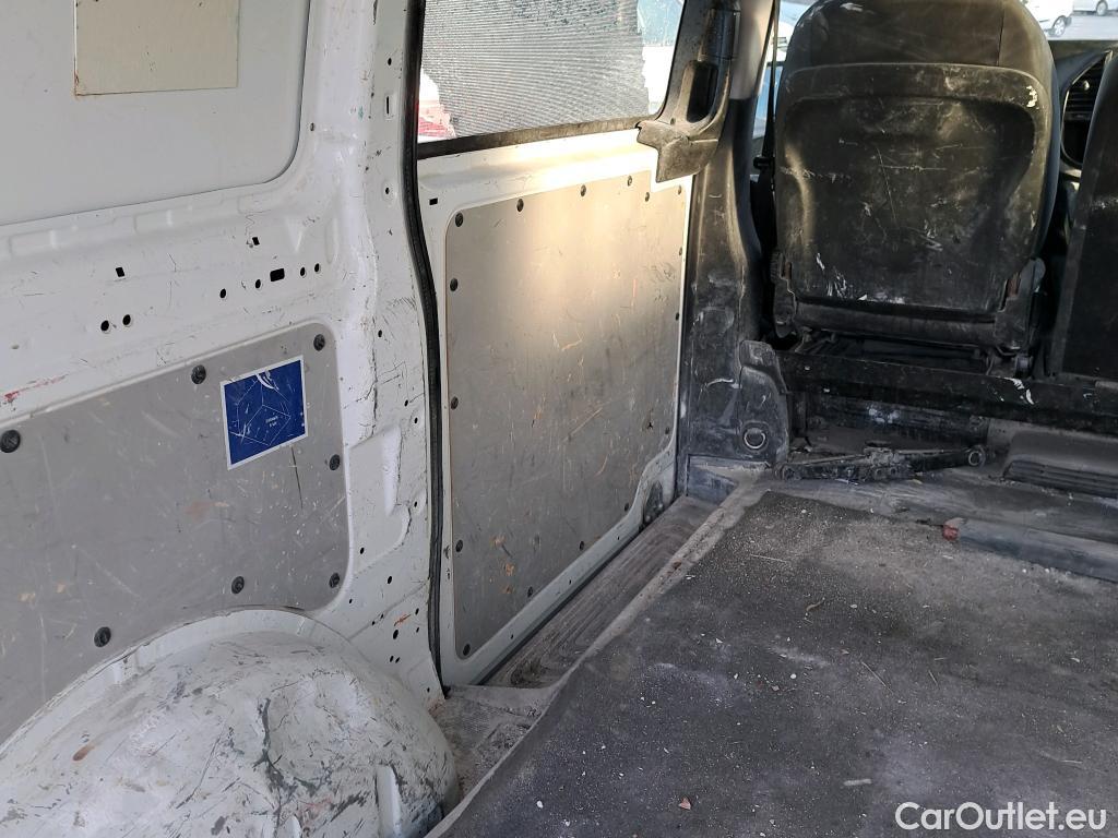  Mercedes  Vito  Tourer 109/110/111/114 CDI FWD Larga (447.703) 1.7 100CV MT6 E6dT #42