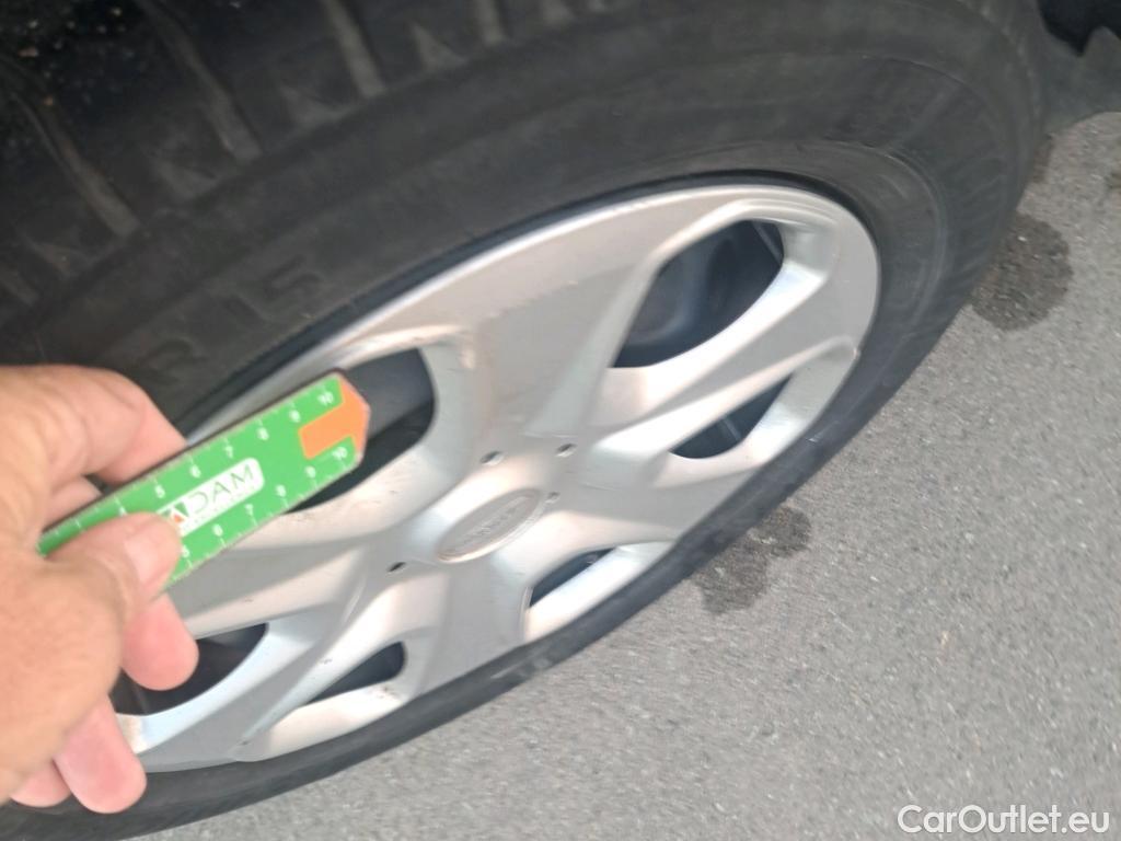  Ford  Transit FORD  Courier/2014/4P/furgón der.turis Van 1.5 TDCi 56kW Trend #29