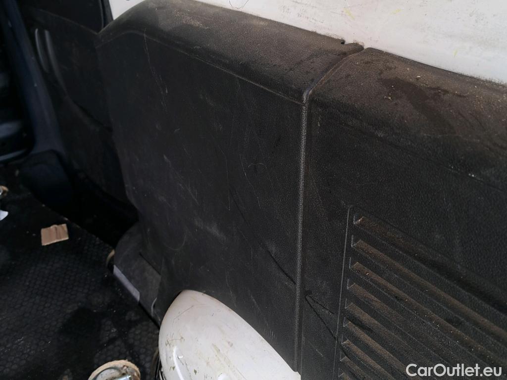  Peugeot  Partner PEUGEOT  VU 4p 2G furgón derivado de Furgón Confort PackL2 BlueHDi 73KW (100) #27